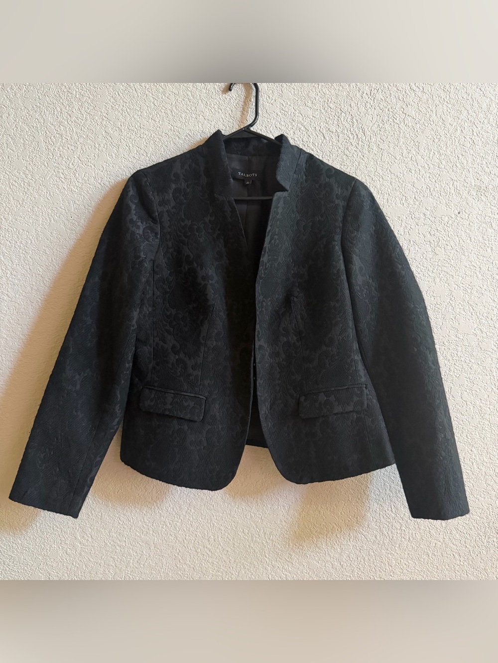 Talbots Black Textured Jacquard Blazer Jacket Women’s Size 10 Lined Career